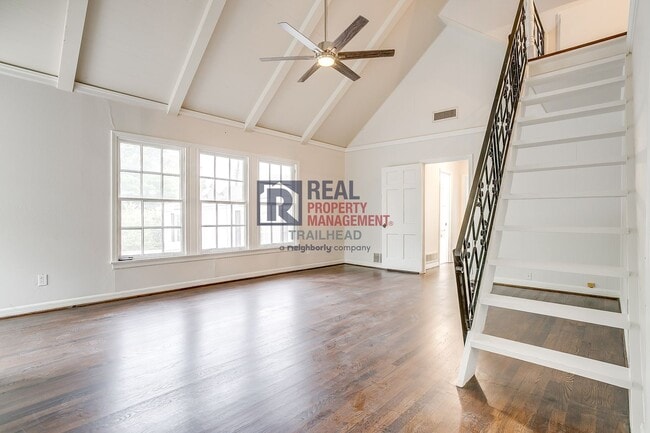 Photo - Spacious 3 bed 2 bath Monticello Duplex with Loft Unit B