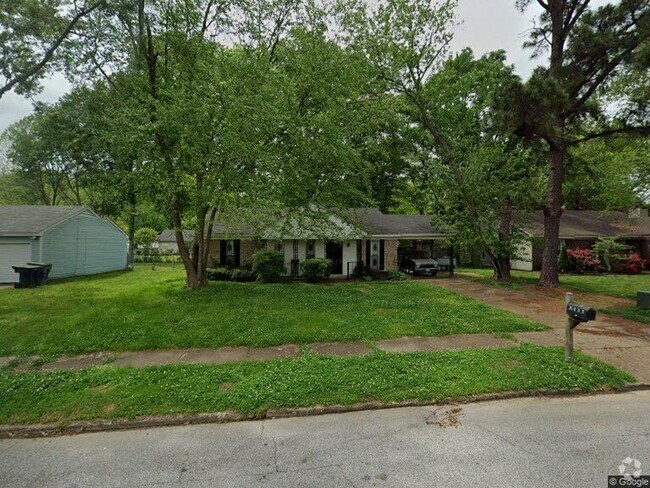 Building Photo - Newly Renovated 3 bed 2 bath in Memphis, TN Rental