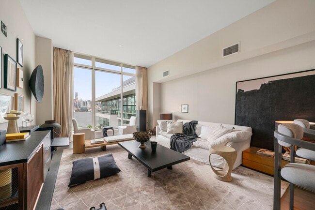 Photo - 1200 AVENUE AT Port Unidad 710