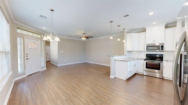 Photo - 2151 Big River St