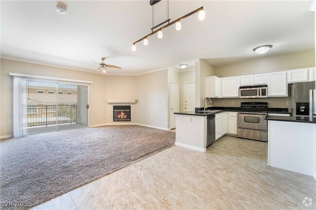 Building Photo - 2900 Sunridge Heights Pkwy Unit 628 Rental