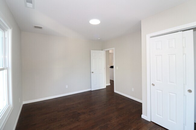 Photo - 356 Beechmont Ave Unit 356