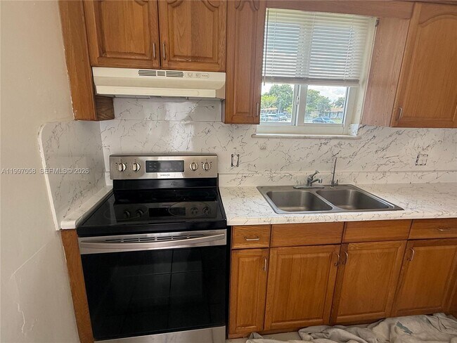 Photo - 2550 SW 58th Ave Unidad A