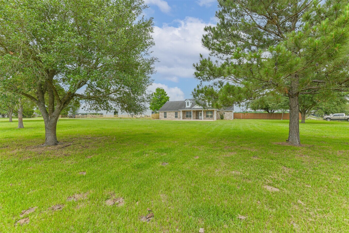 Photo - 15320 Mound Rd