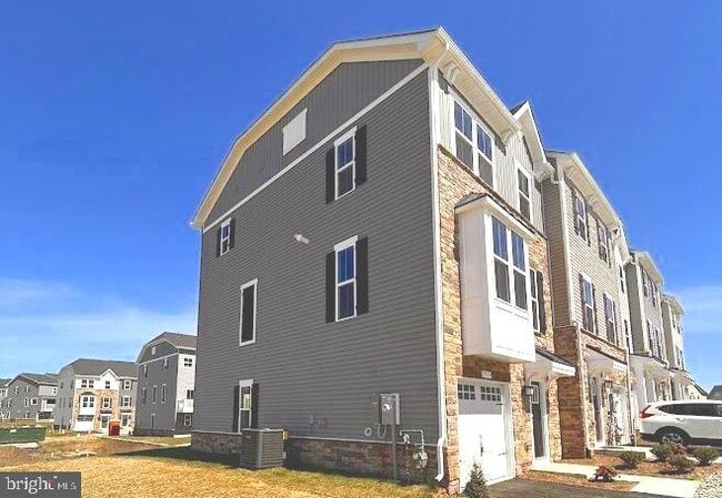 Photo - 7924 Olive Branch Ln
