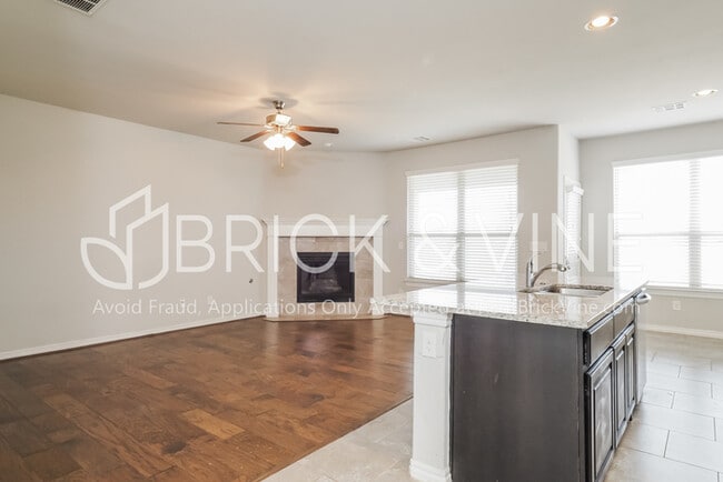 Photo - 8201 NW 107th St Casa