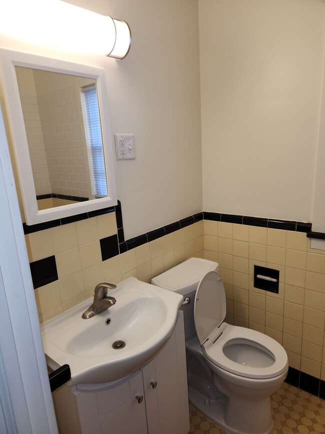 Photo - 6511 7th Ave Unidad 20