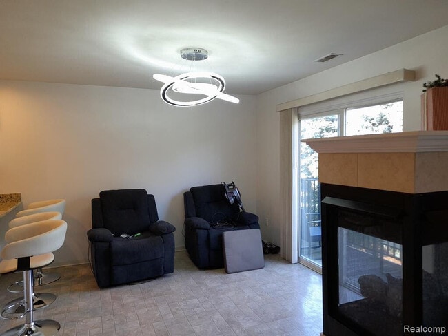 Photo - 14474 Shadywood Dr