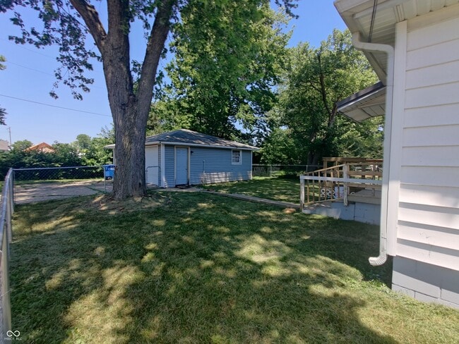 Photo - 1123 S Noble St