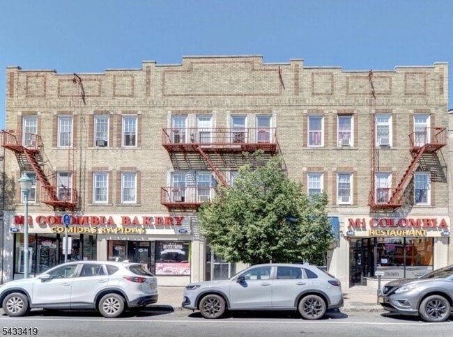 Building Photo - 138 Elmora Ave Unit 9
