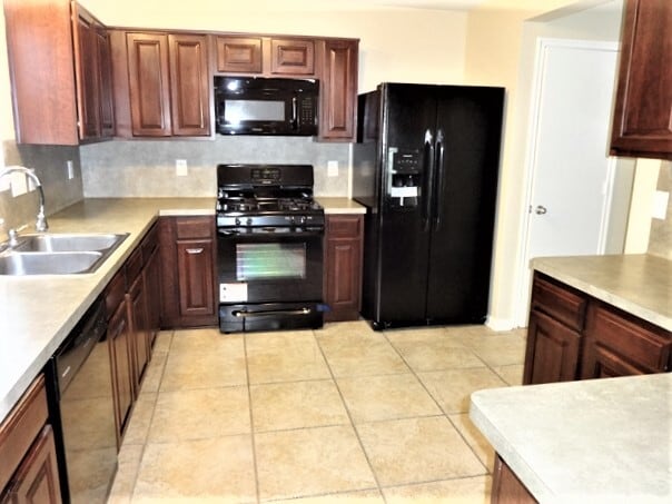 Photo - 20719 Dickinson Manor Ln