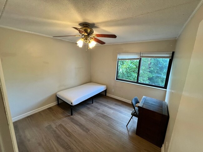 Photo - 2718 Painter Ave SW Unit B106