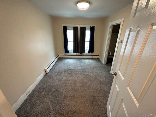 Photo - 152 St James St Unit 4