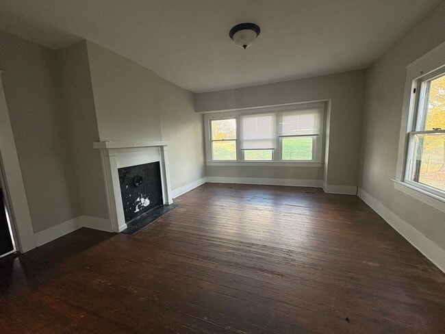 Photo - 3209 Glasgow Rd