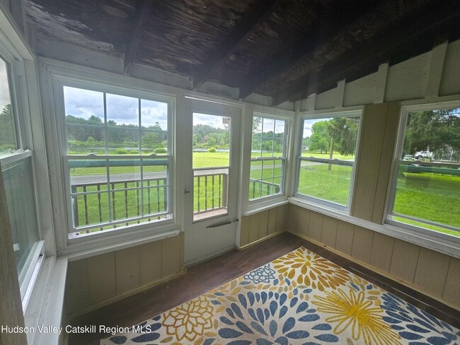Photo - 27 Wiltwyck Ln