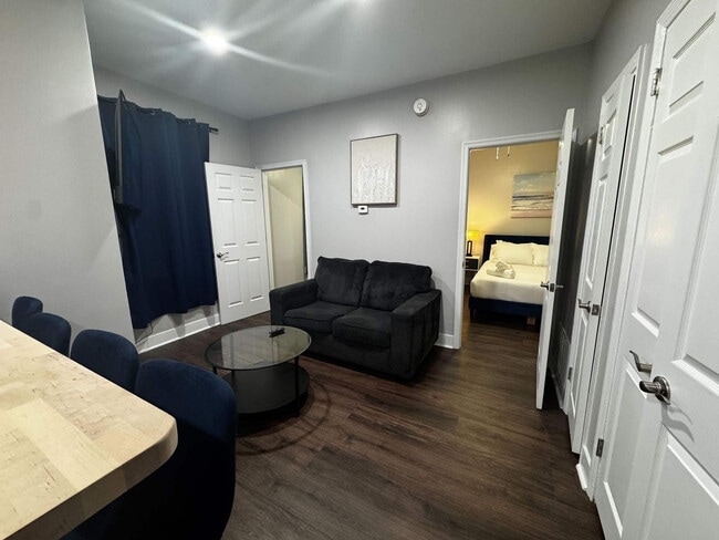 Building Photo - 126 Bainbridge St Unit ID1472406P