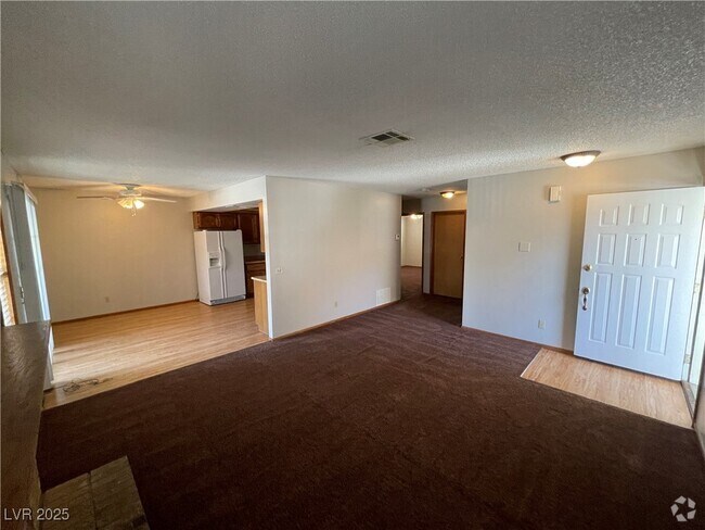 Building Photo - 6669 W Tropicana Ave Unit 202 Rental
