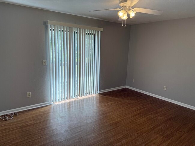 Building Photo - 1535 Willow Bend Way