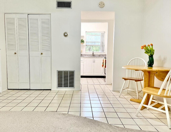 Photo - 108 Lake Carol Dr