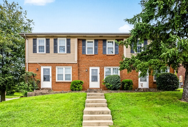Photo - 741 Ridgeview Dr