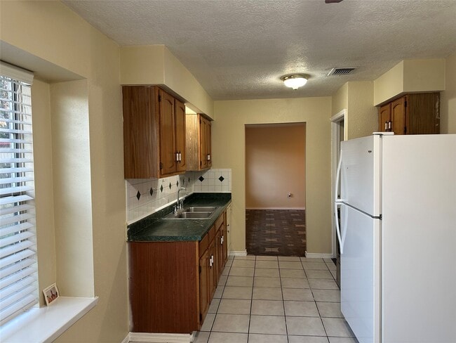 Photo - 11511 Misty Glen Ln