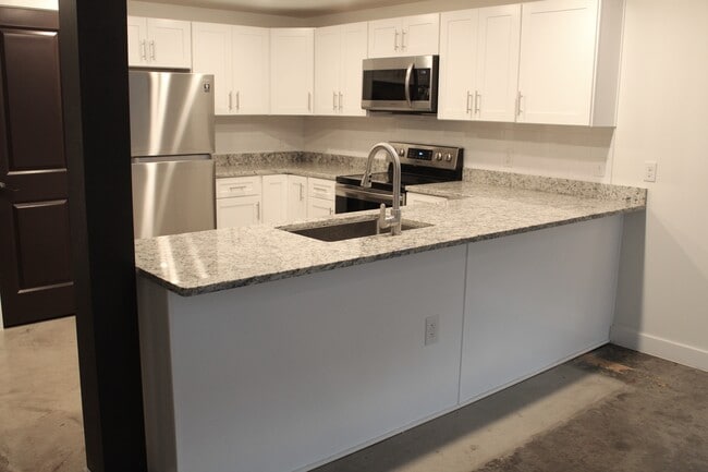 Building Photo - 408 Wellons St Unit 113 Rental