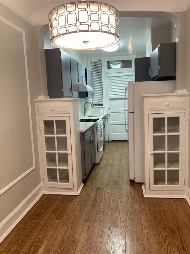 Photo - Recently Renovated East Rogers Park One Bedroom - Pets Welcome! Unidad 1649-1S