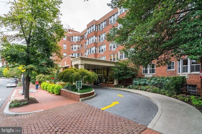 Photo - 2500 Q St NW Unidad #130 Gtown Private Patio