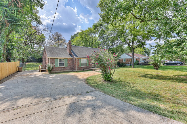 Photo - 1032 Dozier Pl
