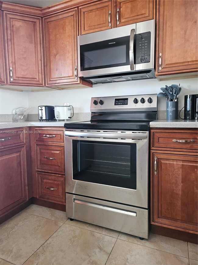 Photo - 9441 Live Oak Pl Unit 407