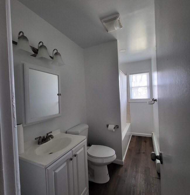 24 Woodward Ave