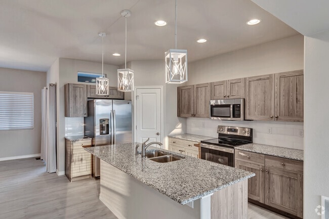 Granite, stainless, pendant lights, large parntry and more - 7476 Johnsontown Hts Rental