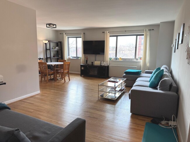 Photo - 1200 S Arlington Ridge Rd Unit 505