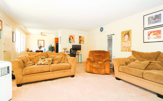 Photo - Desert Spa Apartments