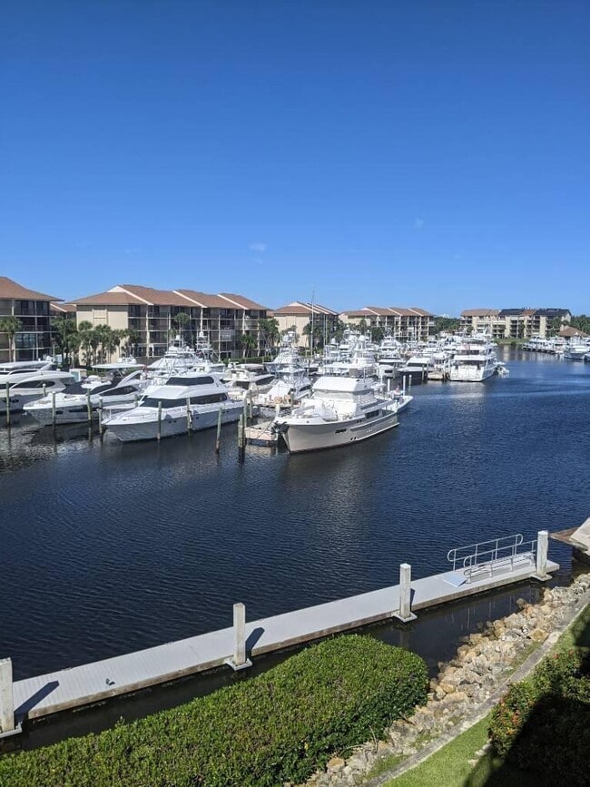 Photo - 1301 Seafarer Cir Unit 402
