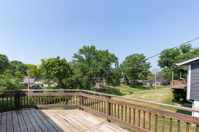 Photo - 1504 Broadview Dr