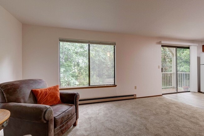 Photo - 0852-325 NE Kettle St #107 Unit 107