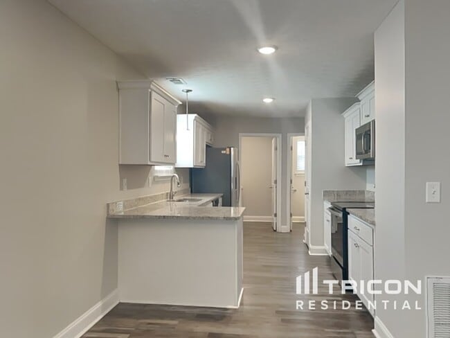 Photo - 1020 Berra Dr