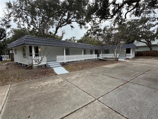 Photo - 1156 Orange Ave Unit C