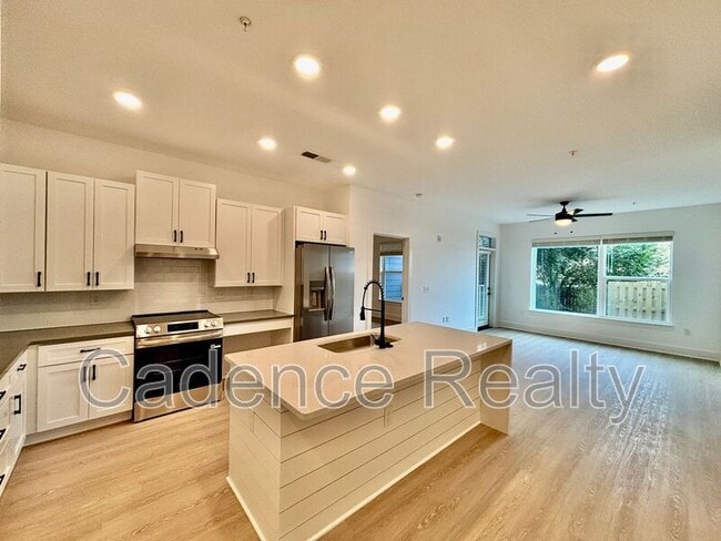 Photo - 610 S Kerr Ave Unit 103