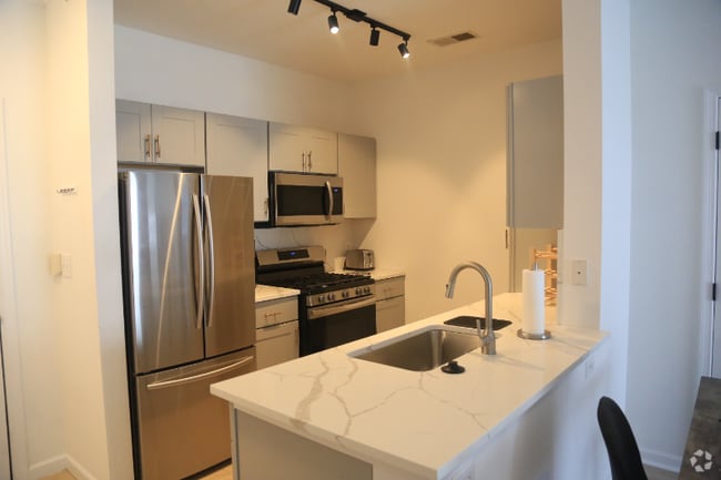 Building Photo - 12925 Centre Park Cir Rental