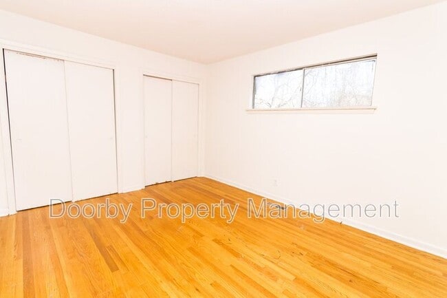 Photo - 1609 Oak St