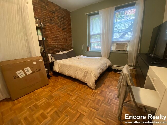 Photo - 40 Anderson St Unit 2