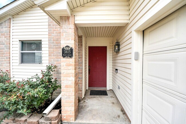 Photo - 3615 Palm Grove Dr