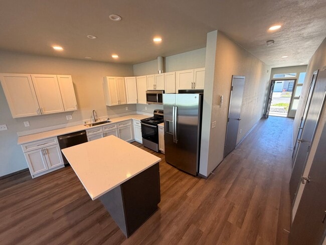 Building Photo - 4451-4453 West 30th Avenue Unit 4453