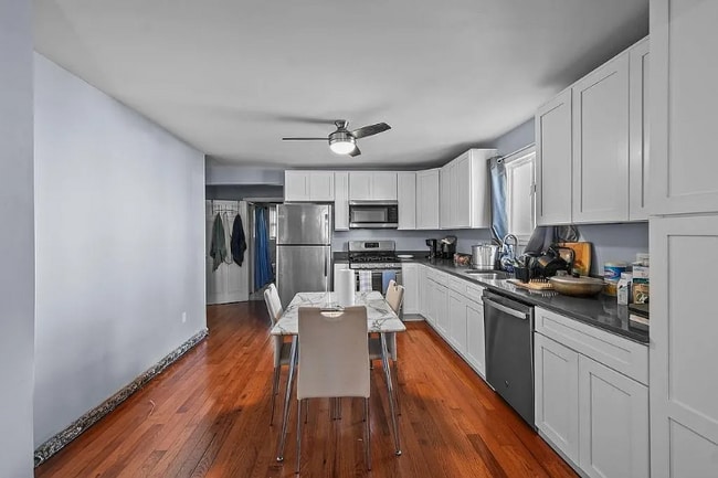 Photo - 270 Langdon St Unit 1