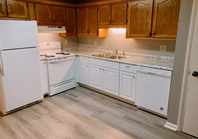 Photo - 1809 Windover Pl SW