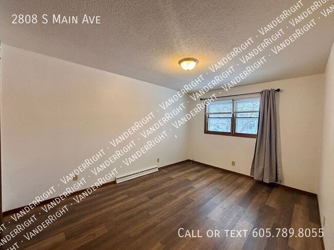 Photo - 2808 S Main Ave