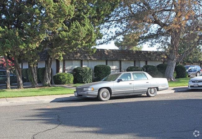 Redwood Apartments - Redwood Apartments