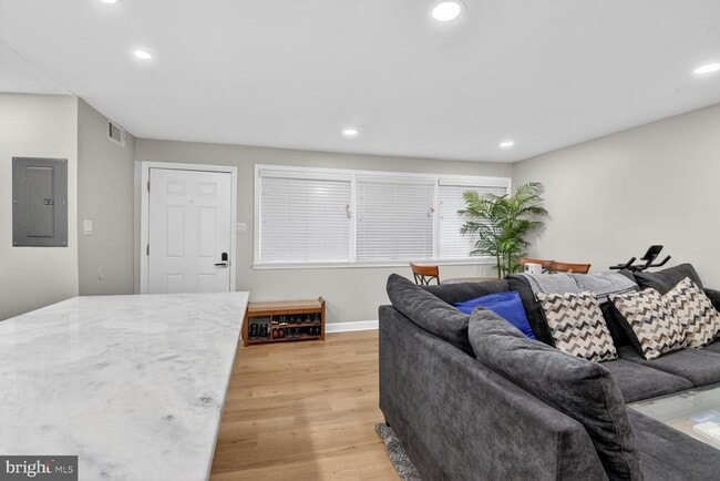 Photo - 3934 Stone Gate Dr Unidad A